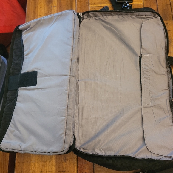 Timbuk2 laptop messenger bag - Picture 6 of 16